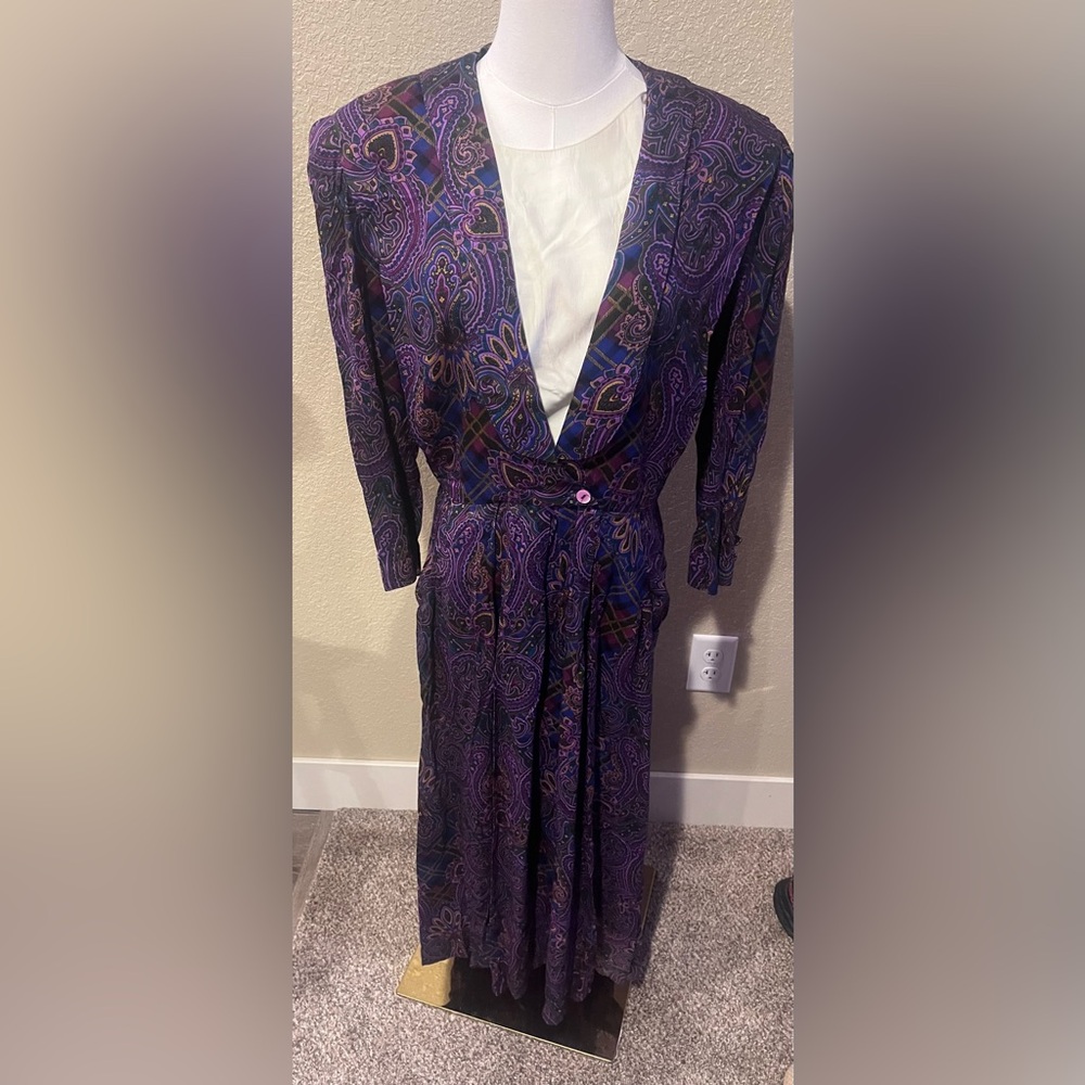 Scott Purple Paisley V-Neck Long Sleeve Dress